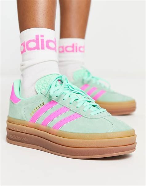 groen met gele adidas sneakers|Green adidas Shoes .